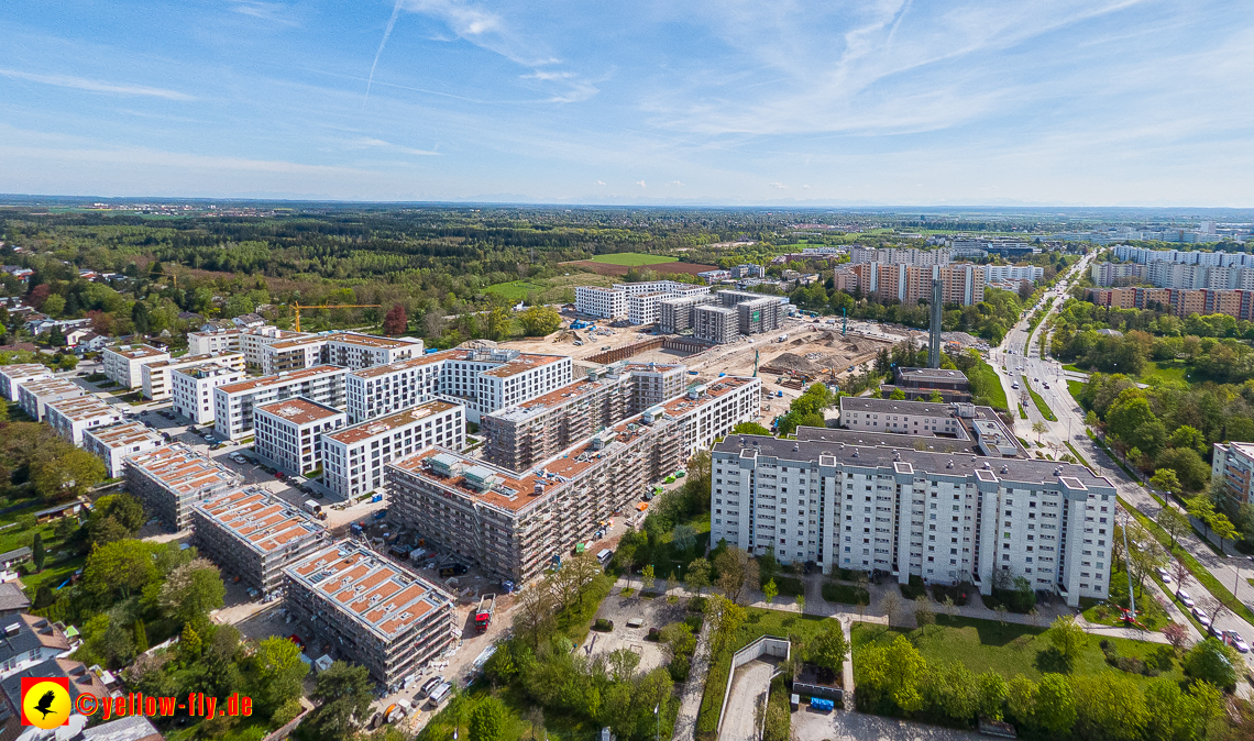04.05.2023 - Luftbilder vom Alexisqaurtier und Pandion Verde in Neuperlach